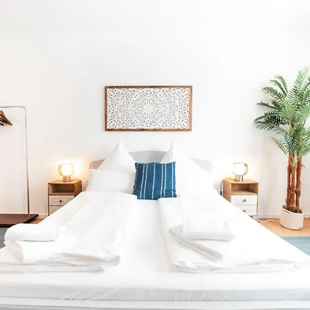 Appartement Premium Residence, Stunning Views Overlooking The Station & City, Sleeps 18