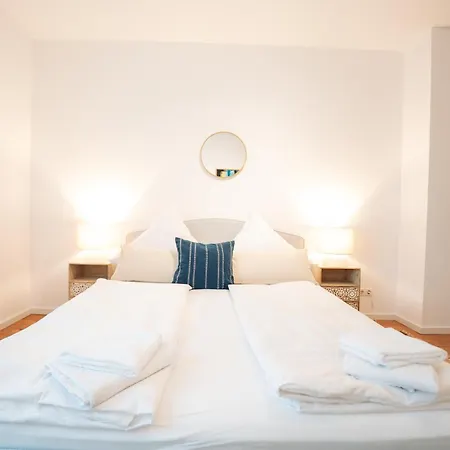 Appartement Premium Residence, Stunning Views Overlooking The Station & City, Sleeps 18 *