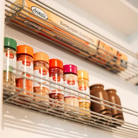 Apartamento Premium Residence, Stunning Views Overlooking The Station & City, Sleeps 18 *